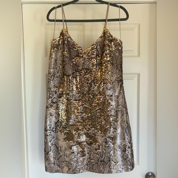 cupcakes & cashmere Dresses & Skirts - NWT Cupcakes & Cashmere Snakeprint Sequin Spaghetti Strap Mini Dress in Medium